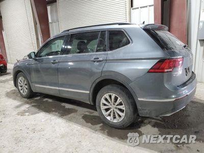 Drugie zdjęcie samochodu z przodu: 2018 VOLKSWAGEN TIGUAN SE VIN:3VV2B7AX6JM022060 - miniatura