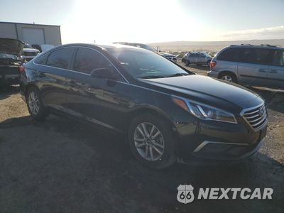 Czwarte zdjęcie samochodu z boku: 2017 HYUNDAI SONATA SE VIN:5NPE24AF1HH582005 - miniatura