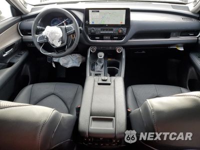 Zdjęcie 8 z 16 samochodu: 2024 TOYOTA GRAND HIGHLANDER XLE VIN:5TDAAAB50RS066932 - miniatura