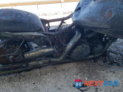 Zdjęcie 10 z 10 samochodu: 2006 HONDA VTX1300 C VIN:1HFSC55016A211061 - miniatura