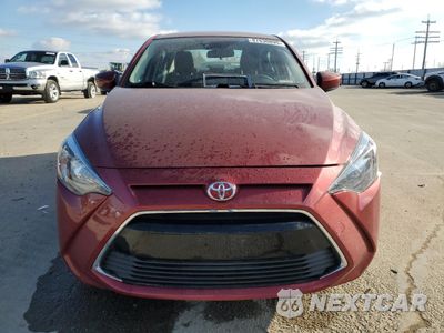 Piąte zdjęcie samochodu w środku: 2018 TOYOTA YARIS IA VIN:3MYDLBYV2JY315105 - miniatura