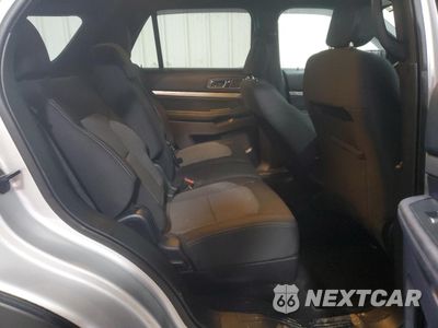 Zdjęcie 12 z 16 samochodu: 2019 FORD EXPLORER XLT VIN:1FM5K8D82KGA45445 - miniatura