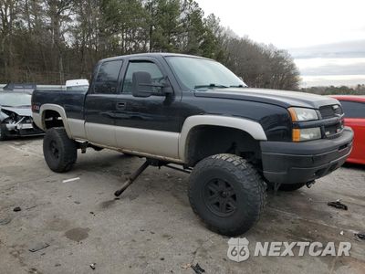 Czwarte zdjęcie samochodu z boku: 2004 CHEVROLET SILVERADO K1500 VIN:1GCEK19T14Z162904 - miniatura