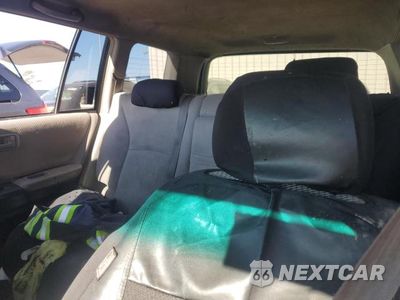 Zdjęcie 10 z 13 samochodu: 2005 TOYOTA HIGHLANDER LIMITED VIN:JTEGP21A650052135 - miniatura