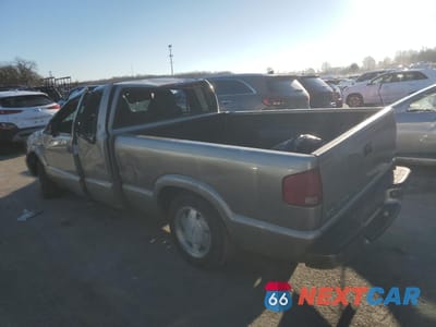 Drugie zdjęcie samochodu z przodu: 2003 GMC SONOMA VIN:1GTCS19X338173711 - miniatura