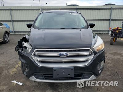Piąte zdjęcie samochodu w środku: 2017 FORD ESCAPE SE VIN:1FMCU0GD4HUB46069 - miniatura