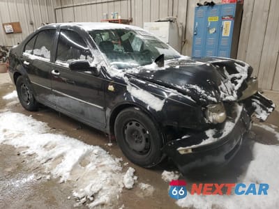 Czwarte zdjęcie samochodu z boku: 1999 VOLKSWAGEN JETTA GLS TDI VIN:3VWSF29M5XM033878 - miniatura