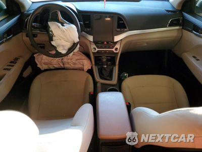 Zdjęcie 8 z 14 samochodu: 2017 HYUNDAI ELANTRA SE VIN:5NPD74LF4HH037068 - miniatura