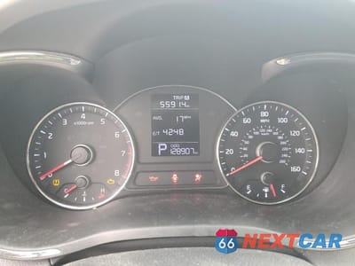 Zdjęcie 9 z 13 samochodu: 2015 KIA FORTE LX VIN:KNAFX4A68F5417150 - miniatura