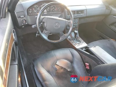 Zdjęcie 8 z 12 samochodu: 1996 MERCEDES-BENZ SL 500 VIN:WDBFA67F7TF129874 - miniatura