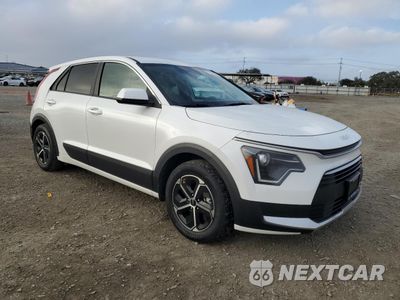 Czwarte zdjęcie samochodu z boku: 2024 KIA NIRO LX VIN:KNDCP3LE3R5129187 - miniatura