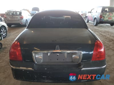 Zdjęcie 6 z 12 samochodu: 2008 LINCOLN TOWN CAR EXECUTIVE L VIN:2LNHM84W78X663465 - miniatura