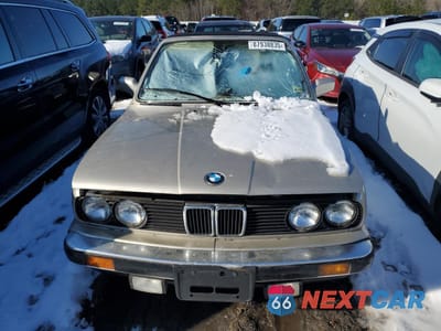 Piąte zdjęcie samochodu w środku: 1987 BMW 325 I VIN:WBABB1307H8270504 - miniatura