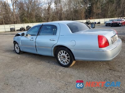 Drugie zdjęcie samochodu z przodu: 2006 LINCOLN TOWN CAR SIGNATURE VIN:1LNHM81V06Y614309 - miniatura