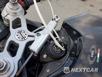Zdjęcie 8 z 9 samochodu: 2006 DUCATI 749 VIN:ZDM1UB3S16B011916 - miniatura