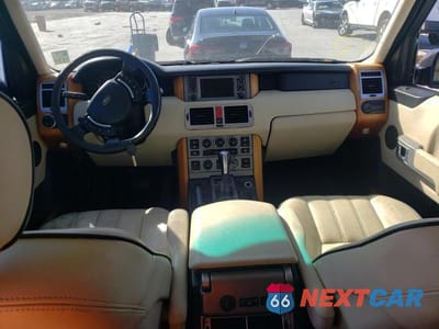 Zdjęcie 8 z 13 samochodu: 2004 LAND ROVER RANGE ROVER HSE VIN:SALME11424A152607 - miniatura