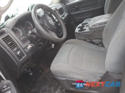 Zdjęcie 7 z 14 samochodu: 2013 RAM 2500 ST VIN:3C6UR5HL2DG518901 - miniatura