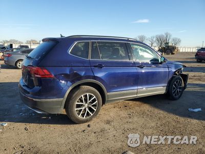 Trzecie zdjęcie samochodu z tyłu: 2021 VOLKSWAGEN TIGUAN SE VIN:3VV2B7AX1MM021936 - miniatura