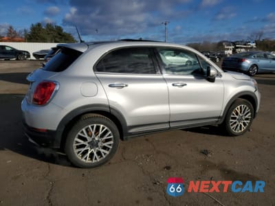 Trzecie zdjęcie samochodu z tyłu: 2017 FIAT 500X LOUNGE VIN:ZFBCFYDB3HP619574 - miniatura