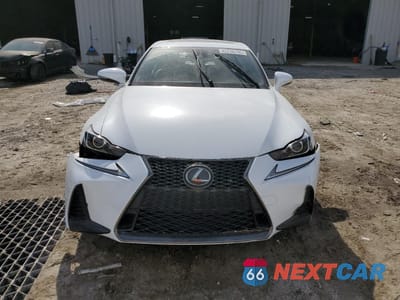 Piąte zdjęcie samochodu w środku: 2018 LEXUS IS 300 VIN:JTHBA1D27J5082206 - miniatura
