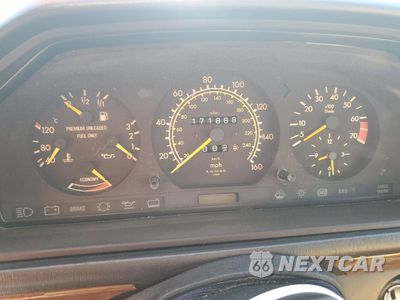 Zdjęcie 9 z 12 samochodu: 1990 MERCEDES-BENZ 300 E VIN:WDBEA30DXLB175841 - miniatura