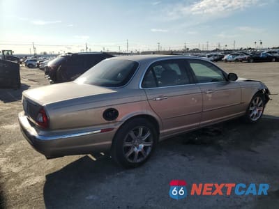 Trzecie zdjęcie samochodu z tyłu: 2004 JAGUAR VANDENPLAS VIN:SAJEA74C84SG03857 - miniatura