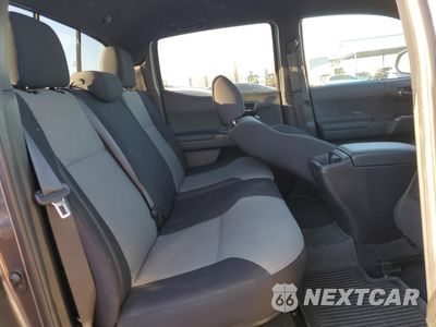 Zdjęcie 10 z 13 samochodu: 2022 TOYOTA TACOMA DOUBLE CAB VIN:3TYDZ5BN2NT016951 - miniatura