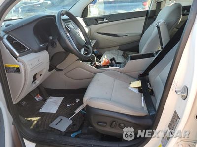Zdjęcie 7 z 14 samochodu: 2017 HYUNDAI TUCSON LIMITED VIN:KM8J3CA43HU388582 - miniatura