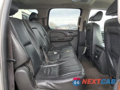 Zdjęcie 11 z 13 samochodu: 2008 CHEVROLET SUBURBAN K1500 LS VIN:1GNFK16328J221110 - miniatura