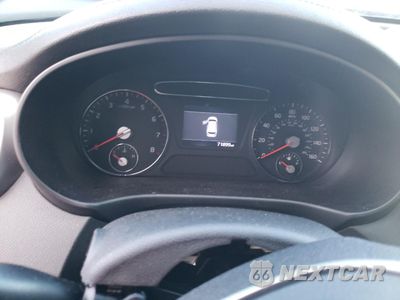 Zdjęcie 9 z 15 samochodu: 2019 KIA SORENTO L VIN:5XYPG4A38KG581948 - miniatura