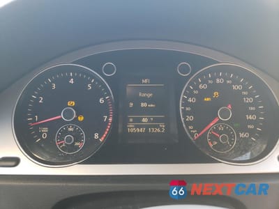 Zdjęcie 9 z 12 samochodu: 2010 VOLKSWAGEN PASSAT KOMFORT VIN:WVWJK7AN2AE139634 - miniatura