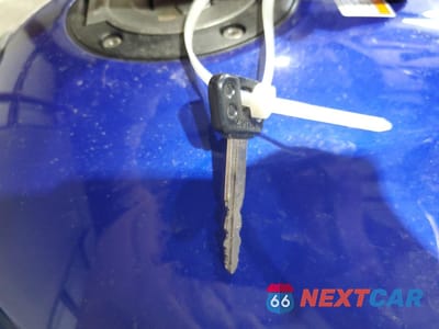 Zdjęcie 8 z 9 samochodu: 2013 YAMAHA FZ6 R VIN:JYARJ18E0DA010937 - miniatura
