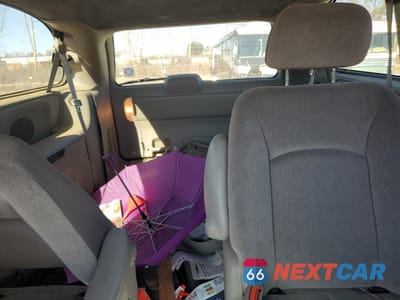 Zdjęcie 10 z 14 samochodu: 2002 DODGE GRAND CARAVAN SPORT VIN:1B4GP44332B641119 - miniatura