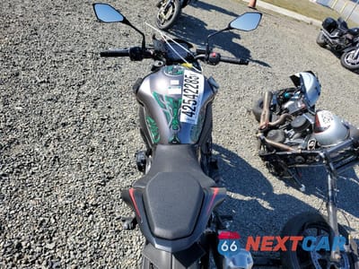 Zdjęcie 6 z 10 samochodu: 2023 KAWASAKI ZR900 F VIN:ML5ZRDF15PDA63518 - miniatura