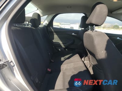 Zdjęcie 10 z 13 samochodu: 2016 FORD FOCUS SE VIN:1FADP3F27GL286497 - miniatura
