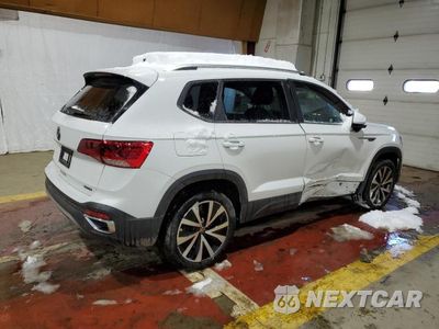 Trzecie zdjęcie samochodu z tyłu: 2022 VOLKSWAGEN TAOS SE VIN:3VVYX7B23NM058289 - miniatura