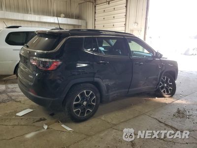 Trzecie zdjęcie samochodu z tyłu: 2022 JEEP COMPASS LATITUDE VIN:3C4NJDBB3NT114951 - miniatura