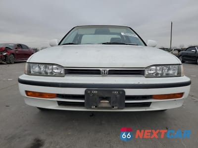 Piąte zdjęcie samochodu w środku: 1992 HONDA ACCORD LX VIN:1HGCB7257NA062569 - miniatura