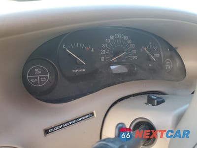 Zdjęcie 9 z 12 samochodu: 2001 BUICK CENTURY LIMITED VIN:2G4WY55J511212475 - miniatura