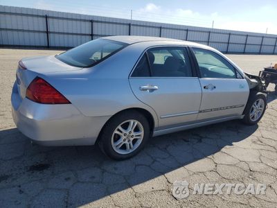 Trzecie zdjęcie samochodu z tyłu: 2007 HONDA ACCORD EX VIN:1HGCM56777A152978 - miniatura