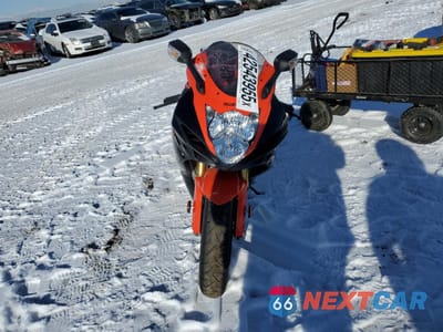 Drugie zdjęcie samochodu z przodu: 2022 SUZUKI GSX-R750 VIN:JS1GR7MA3N7101056 - miniatura