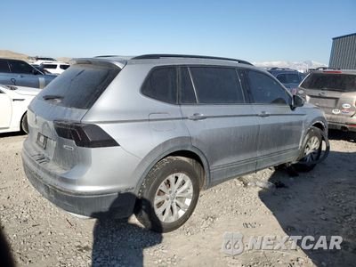 Trzecie zdjęcie samochodu z tyłu: 2019 VOLKSWAGEN TIGUAN S VIN:3VV0B7AX1KM186423 - miniatura