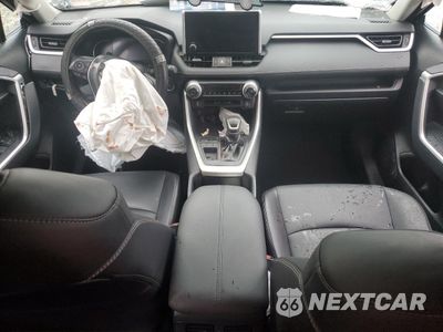 Zdjęcie 8 z 14 samochodu: 2024 TOYOTA RAV4 XLE PREMIUM VIN:2T3C1RFV4RW315703 - miniatura