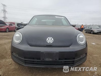 Piąte zdjęcie samochodu w środku: 2013 VOLKSWAGEN BEETLE VIN:3VWJP7AT8DM685530 - miniatura