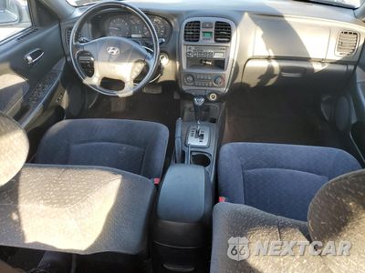 Zdjęcie 8 z 12 samochodu: 2004 HYUNDAI SONATA GL VIN:KMHWF25H24A927936 - miniatura