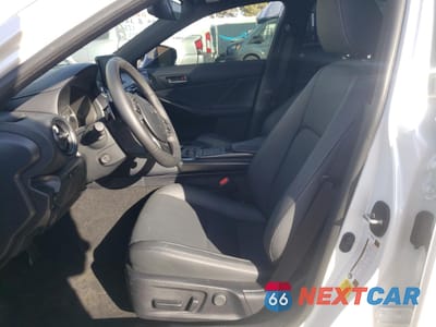 Zdjęcie 7 z 14 samochodu: 2024 LEXUS IS 300 VIN:JTHD81F2XR5052873 - miniatura