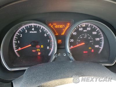 Zdjęcie 9 z 14 samochodu: 2014 NISSAN VERSA S VIN:3N1CN7AP7EL860638 - miniatura