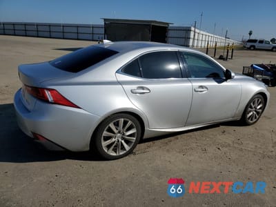 Trzecie zdjęcie samochodu z tyłu: 2016 LEXUS IS 200T VIN:JTHBA1D21G5020972 - miniatura