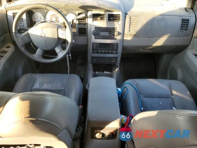 Zdjęcie 8 z 13 samochodu: 2004 DODGE DURANGO LIMITED VIN:1D8HD58D04F197624 - miniatura