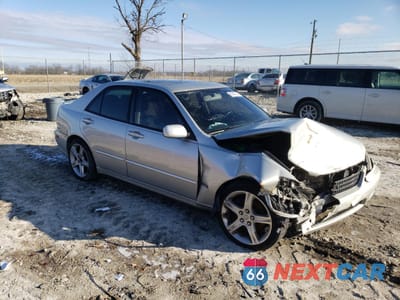 Czwarte zdjęcie samochodu z boku: 2002 LEXUS IS 300 VIN:JTHBD192720063735 - miniatura